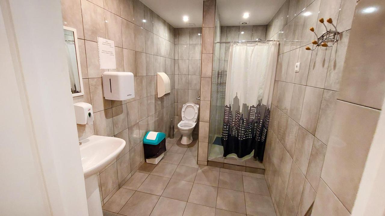 Happy Hostel Рига Екстериор снимка