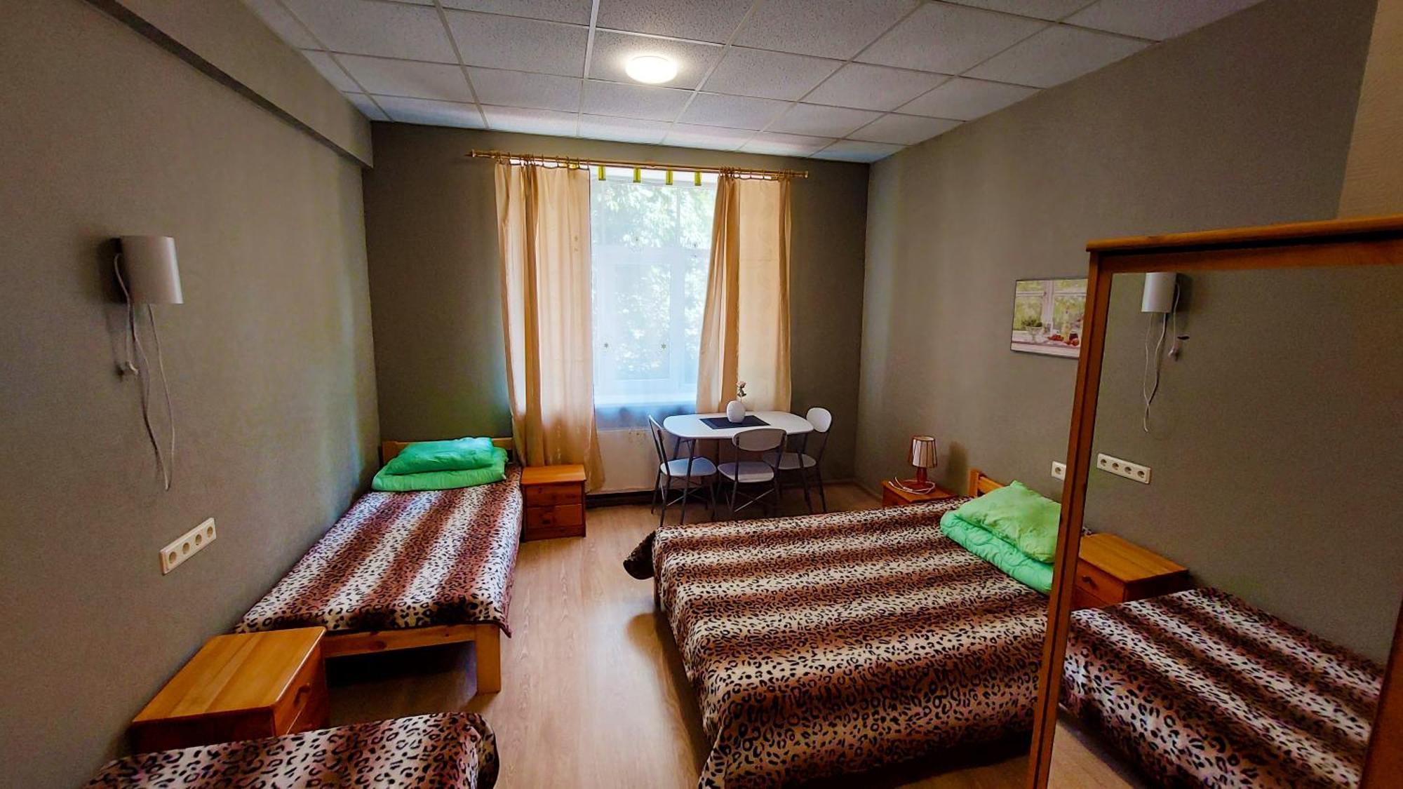 Happy Hostel Рига Екстериор снимка