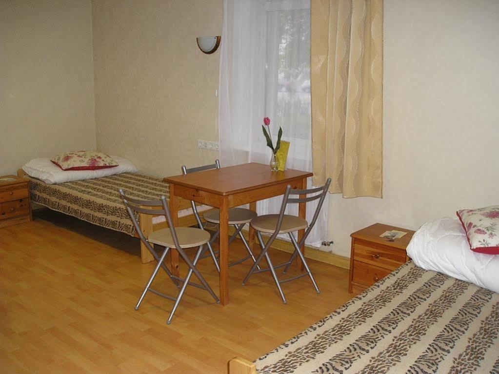 Happy Hostel Рига Екстериор снимка